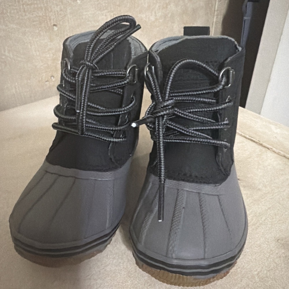 Sperry Kid's Grey Black Bowline Boot Colorblock Lace Up Shoes Size 8M